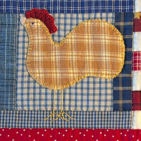 Hand Stitched Folk Art CHICKEN & USA FLAG Patchwork Appliqué Quilt Wall Hanging - Picture 2 of 10
